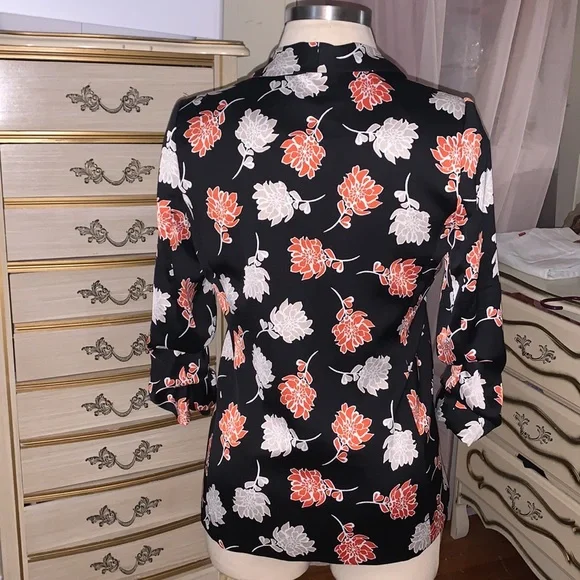 ' EUC | Calvin Klein Black Floral Blazer!! - Picture 5 of 6